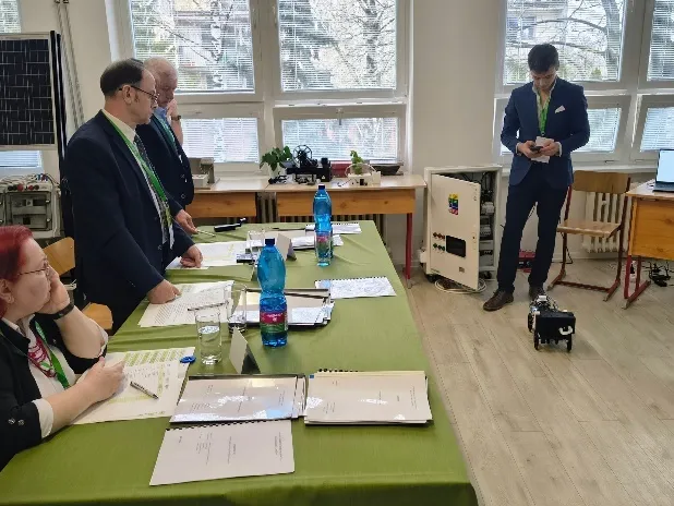 Prezentácia auta pred porotou ENERSOL SK